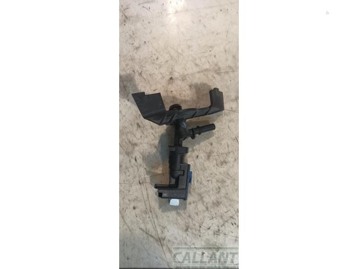 Gebruikte Diversen Citroen C4 Cactus (0B/0P) 1.5 Blue HDi 100 Prijs € 36,30 Inclusief btw aangeboden door Garage Callant