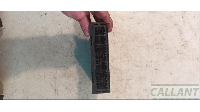 Computer Body Control van een Opel Astra K Sports Tourer 1.0 Turbo 12V 2018