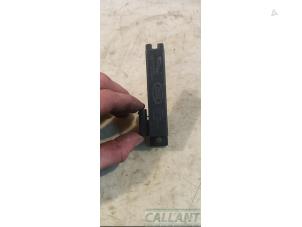 Gebruikte Keyless entry antenne Landrover Range Rover Velar (LY) 2.0 16V P250 AWD Prijs € 18,15 Inclusief btw aangeboden door Garage Callant