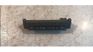 Gebruikte Schakelaar (diversen) Jaguar XE 3.0 V6 S 24V Prijs € 60,50 Inclusief btw aangeboden door Garage Callant