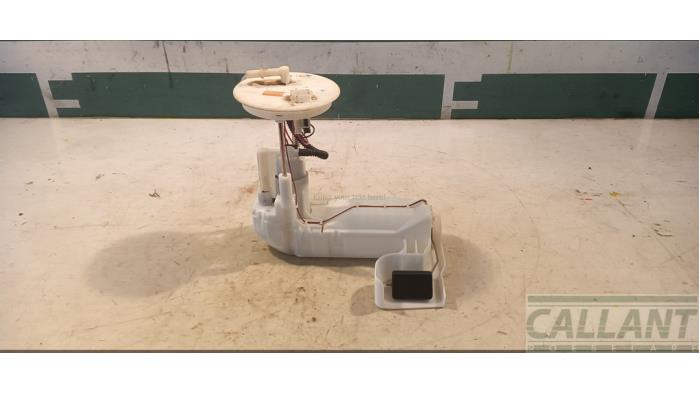 Gebruikte Tank element Pomp Suzuki Celerio (LF) 1.0 12V Prijs € 48,40 Inclusief btw aangeboden door Garage Callant