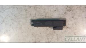 Gebruikte Keyless entry antenne Landrover Range Rover Velar (LY) 2.0 16V P250 AWD Prijs € 18,15 Inclusief btw aangeboden door Garage Callant