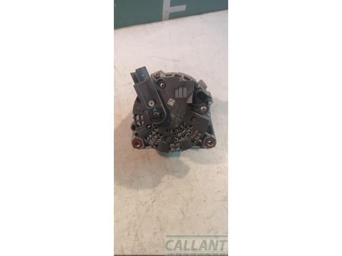 Dynamo van een Land Rover Range Rover Velar (LY) 2.0 16V P250 AWD 2021