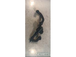 Gebruikte Watercirculatiepomp Landrover Range Rover Velar (LY) 2.0 16V P250 AWD Prijs € 48,40 Inclusief btw aangeboden door Garage Callant