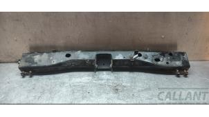 Gebruikte Versnellingsbak Steun Landrover Discovery IV (LAS) 3.0 SD V6 24V Prijs € 30,25 Inclusief btw aangeboden door Garage Callant