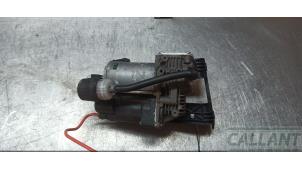 Gebruikte Luchtpomp (Vering) Jaguar XJ (X351) 2.0 i4 Ti 16V Prijs € 484,00 Inclusief btw aangeboden door Garage Callant