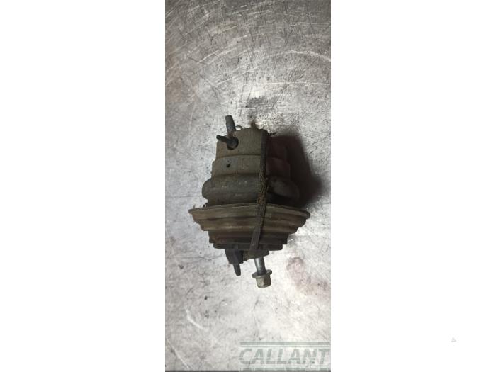 Gebruikte Motorrubber Jaguar XJ (X351) 2.0 i4 Ti 16V Prijs € 102,85 Inclusief btw aangeboden door Garage Callant