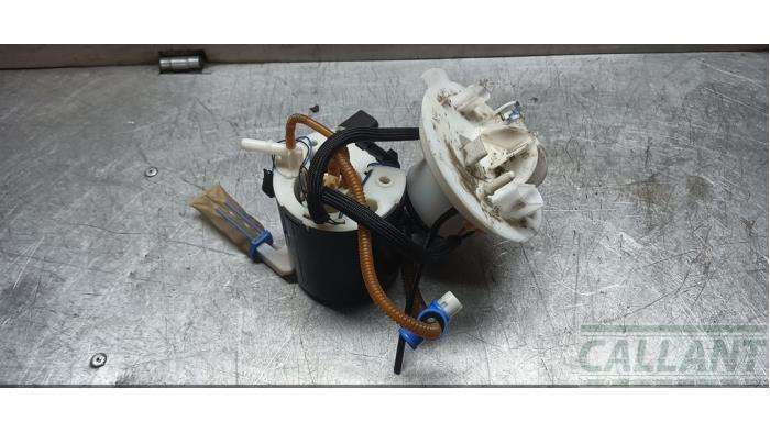 Gebruikte Tank element Pomp Jaguar XJ (X351) 2.0 i4 Ti 16V Prijs € 211,75 Inclusief btw aangeboden door Garage Callant