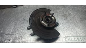 Gebruikte Fusee rechts-achter Jaguar S-type (X200) 2.7 D 24V Prijs € 151,25 Inclusief btw aangeboden door Garage Callant