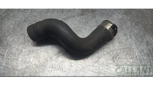 Gebruikte Intercooler Slang Dacia Duster (HS) 1.5 dCi Prijs € 24,20 Inclusief btw aangeboden door Garage Callant