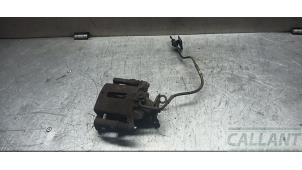 Gebruikte Remklauw (Tang) rechts-achter Jaguar S-type (X200) 2.7 D 24V Prijs € 60,50 Inclusief btw aangeboden door Garage Callant