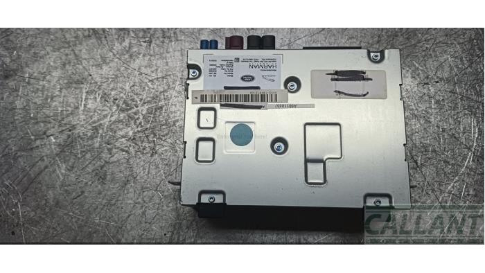 Gebruikte Radio module Jaguar XE 2.0d 180 16V Prijs € 423,50 Inclusief btw aangeboden door Garage Callant