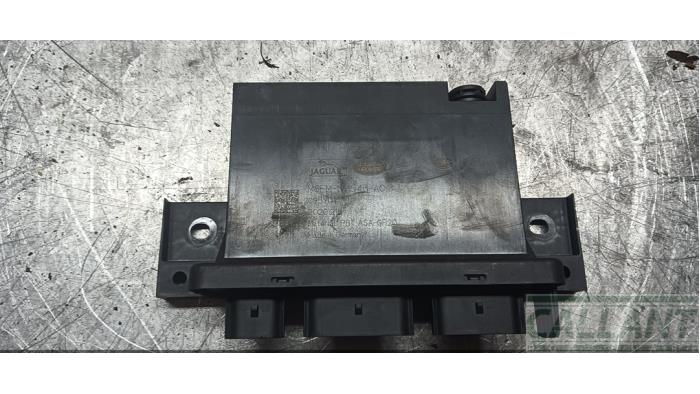 Gebruikte Module Trekhaak Landrover Discovery Sport (LC) 2.0 eD4 150 16V Prijs € 151,25 Inclusief btw aangeboden door Garage Callant