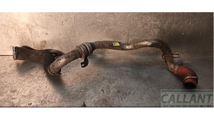Gebruikte Intercooler Buis Landrover Discovery Sport (LC) 2.2 sd4 16V Prijs € 181,50 Inclusief btw aangeboden door Garage Callant
