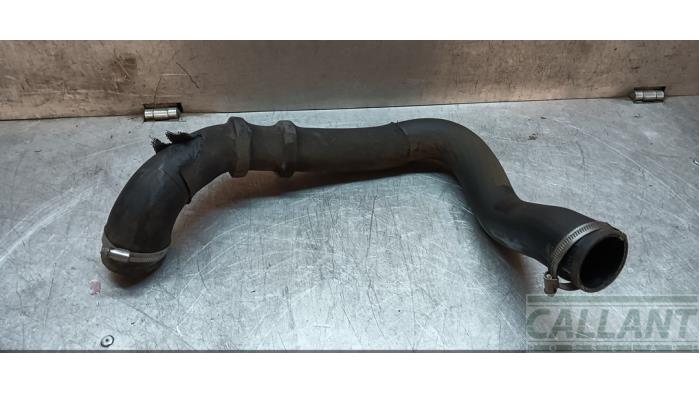 Gebruikte Intercooler Slang Landrover Discovery Sport (LC) 2.2 sd4 16V Prijs € 60,50 Inclusief btw aangeboden door Garage Callant