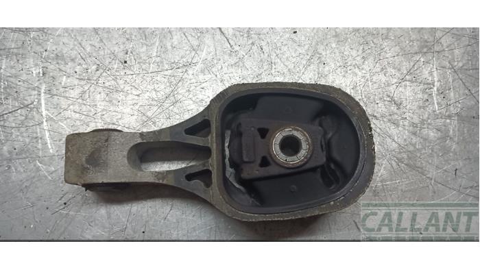 Gebruikte Motorsteun Opel Corsa F (UB/UH/UP) 1.2 12V 75 Prijs € 30,25 Inclusief btw aangeboden door Garage Callant