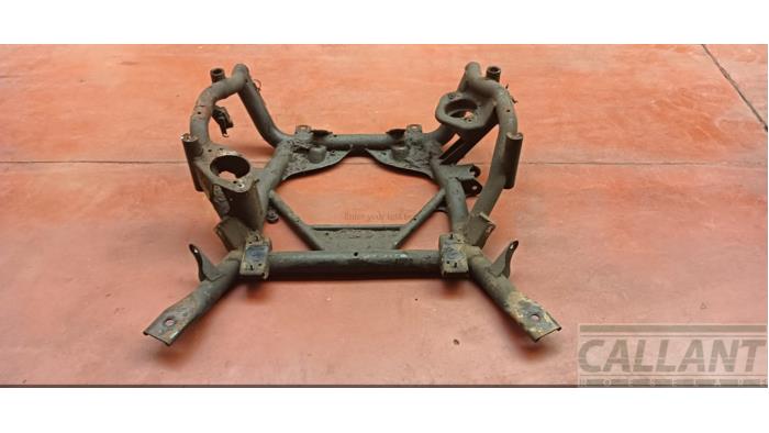 Gebruikte Subframe Landrover Range Rover III (LM) 4.4 V8 32V Prijs € 605,00 Inclusief btw aangeboden door Garage Callant