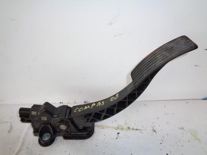 Gebruikte Sensor Gaspedaalpositie Jeep Compass I (MK49) 2.0 CRD 16V 4x4 Prijs op aanvraag aangeboden door Autohandel-Smet Gebroeders NV