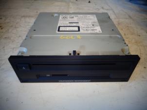 Gebruikte CD Speler Volkswagen Golf VII (AUA) 2.0 TDI 16V Prijs op aanvraag aangeboden door Autohandel-Smet Gebroeders NV