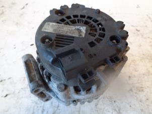 Gebruikte Alternator Mercedes GLK (204.7/9) Prijs op aanvraag aangeboden door Autohandel-Smet Gebroeders NV