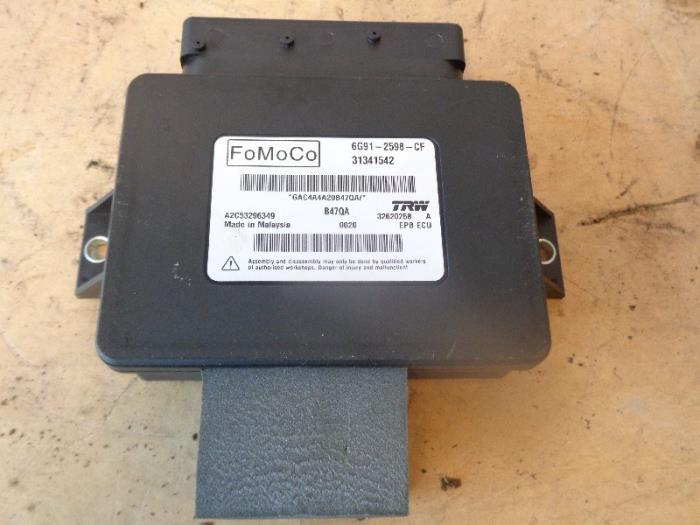 Gebruikte Computer Diversen Volvo S60 II (FS) 2.0 D3 20V Prijs op aanvraag aangeboden door Autohandel-Smet Gebroeders NV