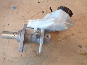 Gebruikte Hoofdremcilinder Volvo S60 II (FS) 2.0 D3 20V Prijs op aanvraag aangeboden door Autohandel-Smet Gebroeders NV