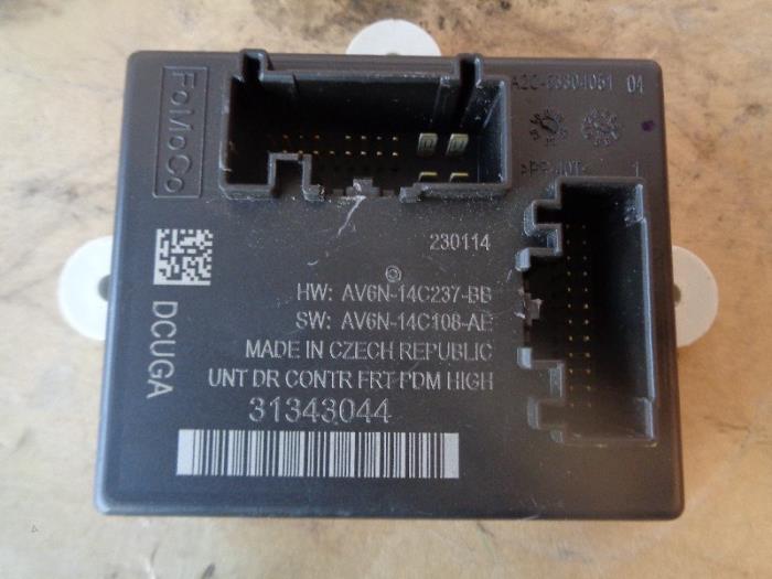 Gebruikte Computer Diversen Volvo S60 II (FS) 2.0 D3 20V Prijs op aanvraag aangeboden door Autohandel-Smet Gebroeders NV