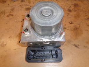 Gebruikte ABS Pomp Suzuki Vitara (LY/MY) 1.6 16V DDiS AllGrip Prijs op aanvraag aangeboden door Autohandel-Smet Gebroeders NV