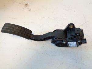 Gebruikte Gaspedaalpositie Sensor Renault Latitude 2.0 dCi 16V 175 FAP Prijs op aanvraag aangeboden door Autohandel-Smet Gebroeders NV