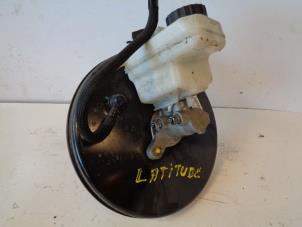 Gebruikte Rembol Renault Latitude 2.0 dCi 16V 175 FAP Prijs op aanvraag aangeboden door Autohandel-Smet Gebroeders NV