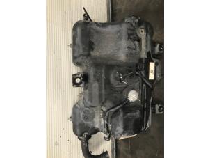 Gebruikte Adblue tank Renault Master III (MA/MB/MC/MD/MH/MF/MG/MH) 2.3 dCi 170 16V FWD Prijs op aanvraag aangeboden door Autohandel-Smet Gebroeders NV