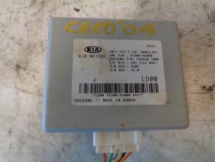 Gebruikte Computer Diversen Kia Cee'd (JDB5) 1.0i T-GDi 12V 120 Prijs op aanvraag aangeboden door Autohandel-Smet Gebroeders NV