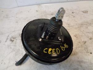 Gebruikte Rembol Kia Cee'd (JDB5) 1.0i T-GDi 12V 120 Prijs op aanvraag aangeboden door Autohandel-Smet Gebroeders NV