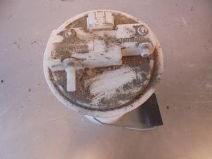 Gebruikte Tank element Pomp Dacia Sandero III 1.0 Sce 12V Prijs op aanvraag aangeboden door Autohandel-Smet Gebroeders NV