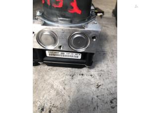 Gebruikte ABS Pomp BMW X1 (E84) sDrive 18d 2.0 16V Prijs op aanvraag aangeboden door Autohandel-Smet Gebroeders NV