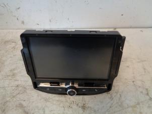 Gebruikte Display Interieur Opel Adam 1.2 16V Prijs op aanvraag aangeboden door Autohandel-Smet Gebroeders NV