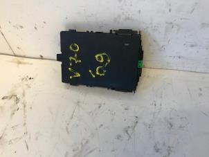Gebruikte Centrale Deurvergrendelings Module Volvo V70 (BW) 2.4 D 20V Prijs op aanvraag aangeboden door Autohandel-Smet Gebroeders NV