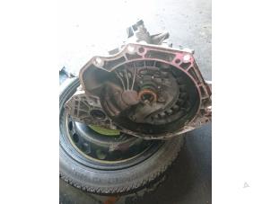 Gebruikte Versnellingsbak Opel Corsa D 1.0 Prijs op aanvraag aangeboden door Autohandel-Smet Gebroeders NV