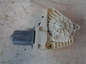 Gebruikte Motor electrisch raam Audi A7 Sportback (4GA/4GF) 3.0 TDI V6 24V Quattro Prijs op aanvraag aangeboden door Autohandel-Smet Gebroeders NV