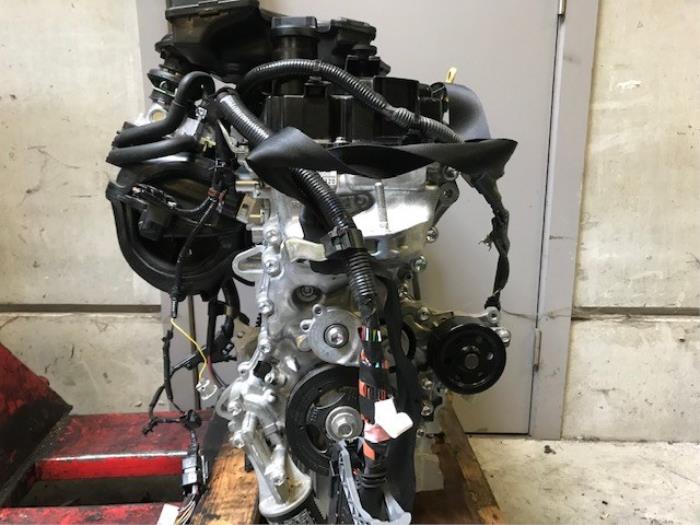 Motor van een Toyota Yaris III (P13) 1.0 12V VVT-i 2017