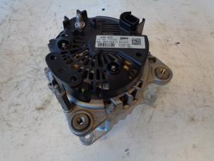 Gebruikte Dynamo Volkswagen Touran (5T1) 1.6 TDI SCR BlueMotion Technology Prijs op aanvraag aangeboden door Autohandel-Smet Gebroeders NV