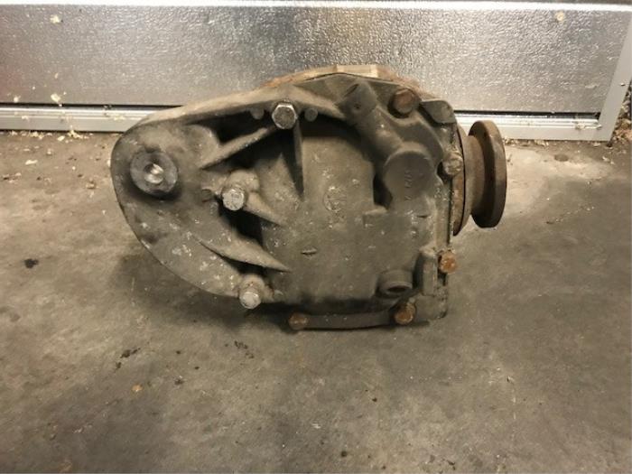 Gebruikte Differentieel achter BMW 5 serie Touring (E61) 520d 16V Prijs op aanvraag aangeboden door Autohandel-Smet Gebroeders NV