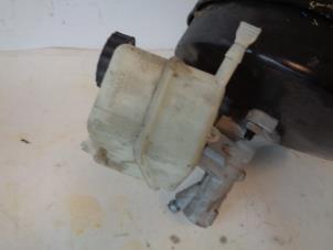 Gebruikte Hoofdremcilinder Mercedes C (W204) Prijs op aanvraag aangeboden door Autohandel-Smet Gebroeders NV