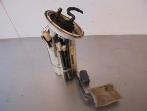 Gebruikte Tank element Pomp BMW 5 serie (E60) M5 V10 40V Prijs op aanvraag aangeboden door Autohandel-Smet Gebroeders NV