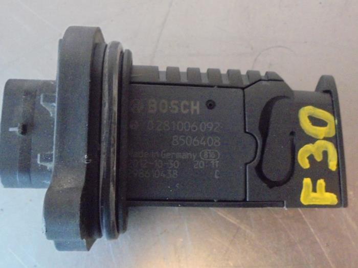 Gebruikte Luchthoeveelheidsmeter BMW 3 serie (F30) 320d 2.0 16V Prijs op aanvraag aangeboden door Autohandel-Smet Gebroeders NV