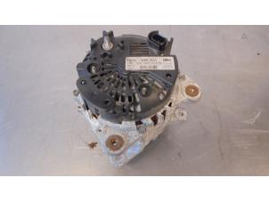 Gebruikte Dynamo Seat Alhambra (7N) 2.0 TDI 16V Prijs op aanvraag aangeboden door Autohandel-Smet Gebroeders NV