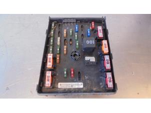 Gebruikte Zekeringkast Seat Alhambra (7N) 2.0 TDI 16V Prijs op aanvraag aangeboden door Autohandel-Smet Gebroeders NV