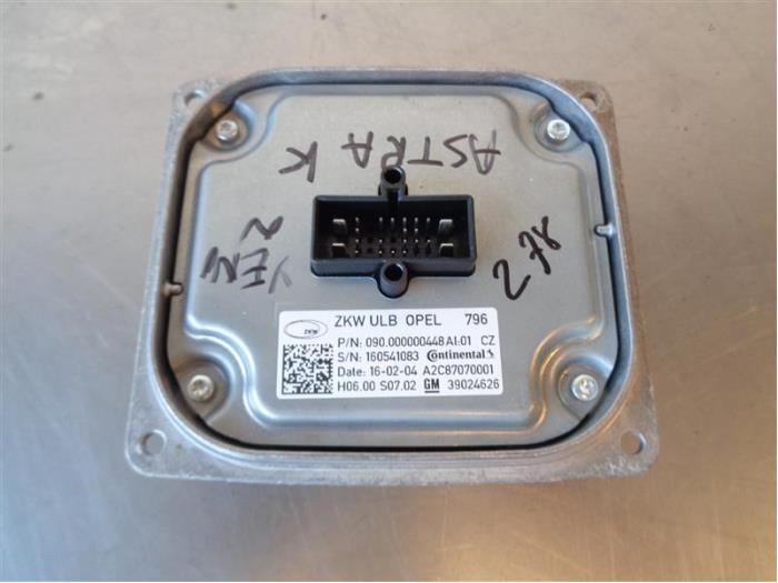Gebruikte Xenon module Opel Astra K 1.6 CDTI 136 16V Prijs op aanvraag aangeboden door Autohandel-Smet Gebroeders NV
