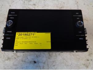 Gebruikte Navigatie Systeem Volkswagen T-Roc I 1.0 TSI 12V BlueMotion Prijs op aanvraag aangeboden door Autohandel-Smet Gebroeders NV