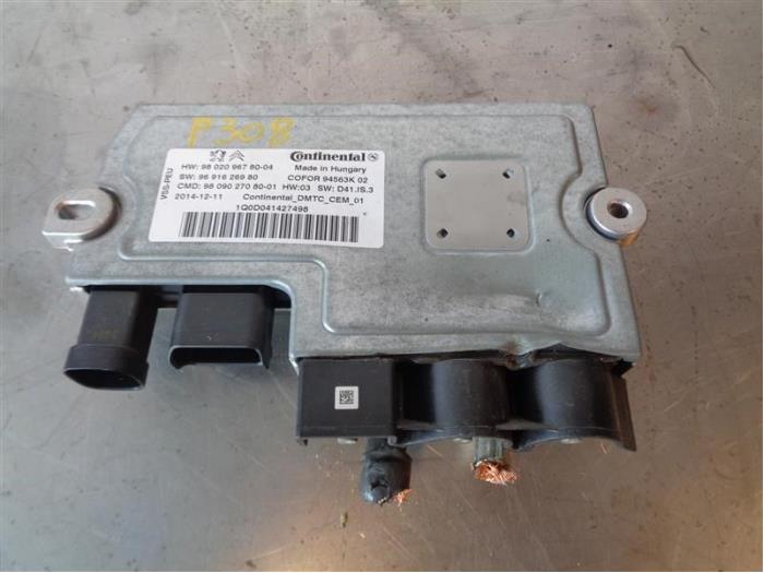 Gebruikte Computer Diversen Peugeot 308 SW (L4/L9/LC/LJ/LR) 1.6 BlueHDi 115 Prijs op aanvraag aangeboden door Autohandel-Smet Gebroeders NV